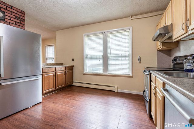 41-43 Dean Street, Hartford, CT 06114