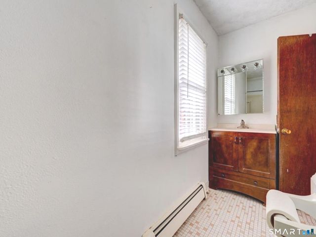 41-43 Dean Street, Hartford, CT 06114