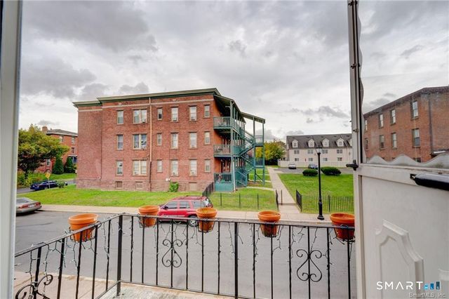 41-43 Dean Street, Hartford, CT 06114