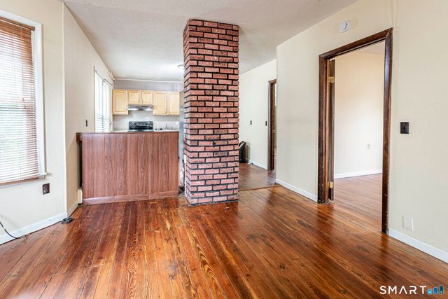 41-43 Dean Street, Hartford, CT 06114