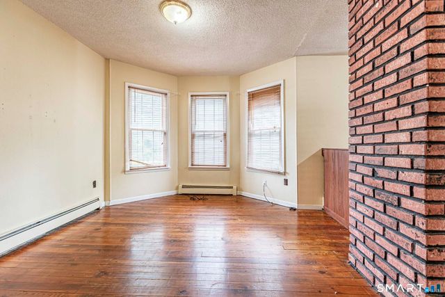 41-43 Dean Street, Hartford, CT 06114