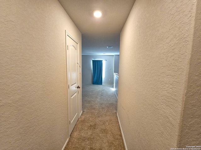 916 ARMADILLO DR, Seguin, TX 78155