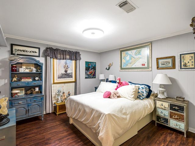 818 Olney Oak Drive, Houston, TX 77079