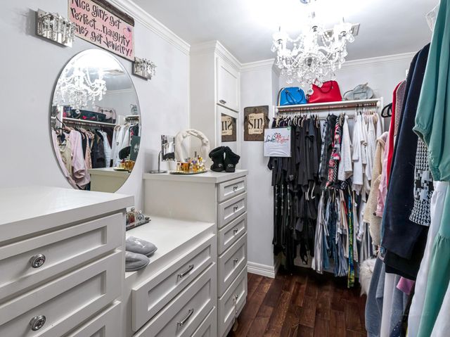 818 Olney Oak Drive, Houston, TX 77079