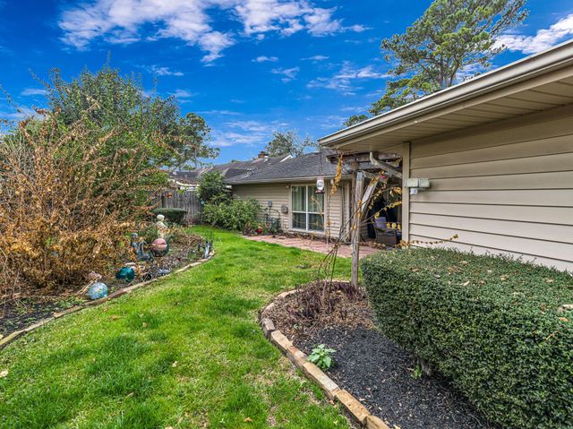 818 Olney Oak Drive, Houston, TX 77079