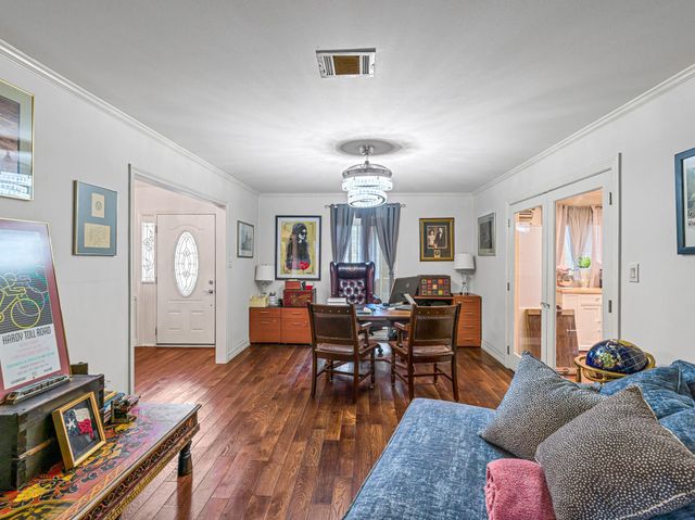 818 Olney Oak Drive, Houston, TX 77079