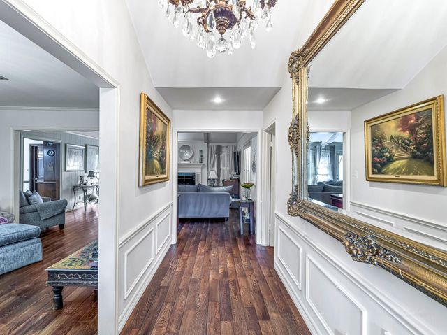 818 Olney Oak Drive, Houston, TX 77079