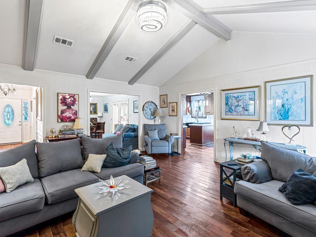 818 Olney Oak Drive, Houston, TX 77079