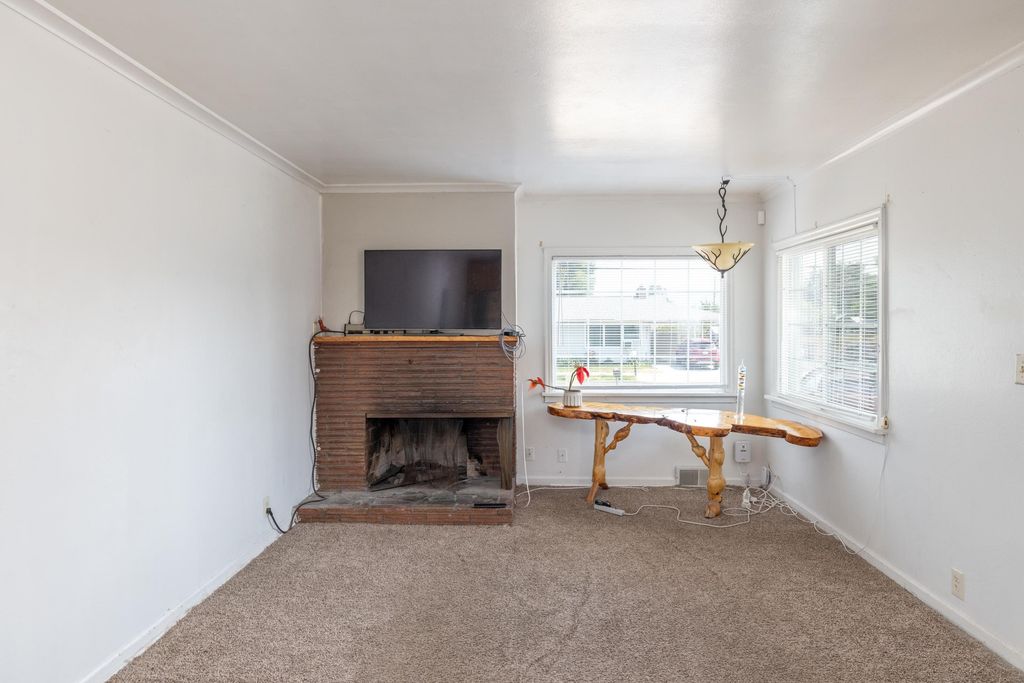 5923 N Regal St, Spokane, WA 99208 photo 4