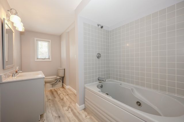 50 Dutton Road, Pelham, NH 03076