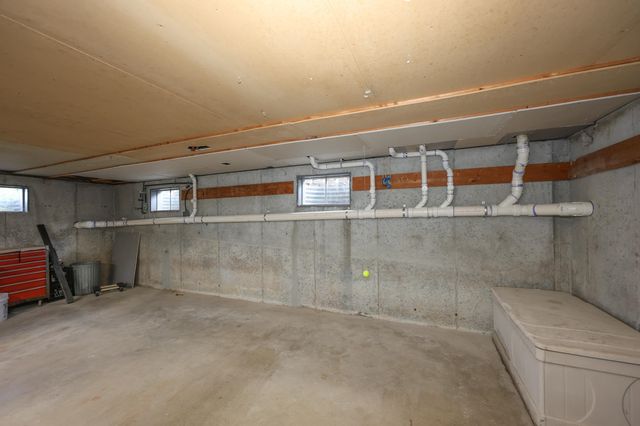 50 Dutton Road, Pelham, NH 03076