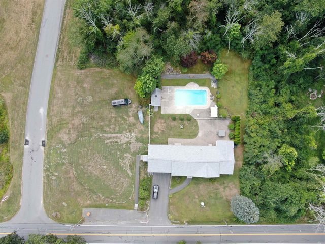 50 Dutton Road, Pelham, NH 03076