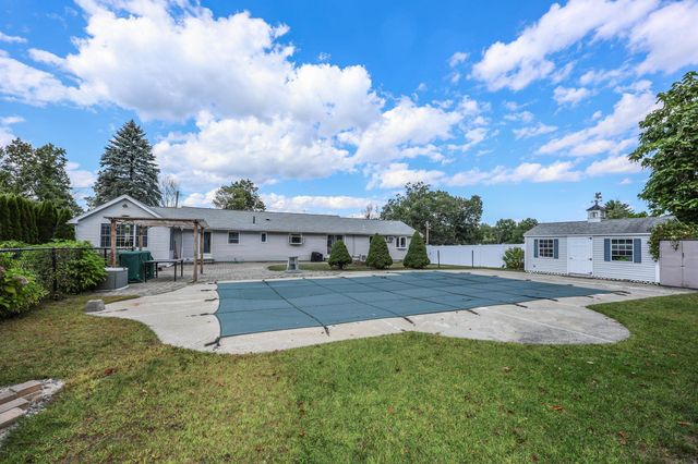 50 Dutton Road, Pelham, NH 03076