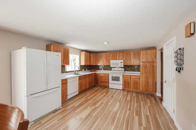 50 Dutton Road, Pelham, NH 03076