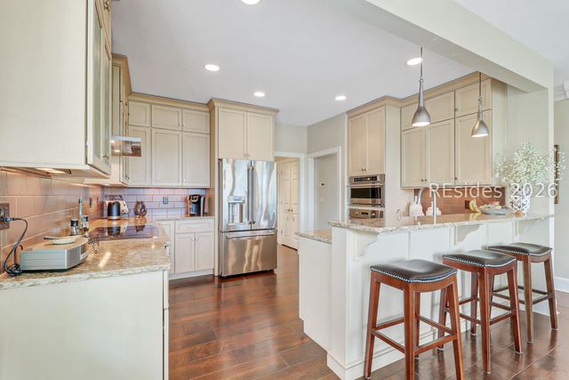 21 Long Marsh Ln, Hilton Head Island, SC 29928