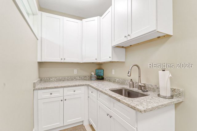 21 Long Marsh Ln, Hilton Head Island, SC 29928