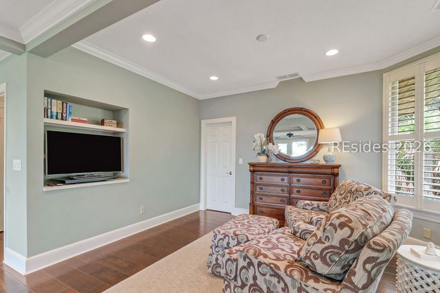21 Long Marsh Ln, Hilton Head Island, SC 29928