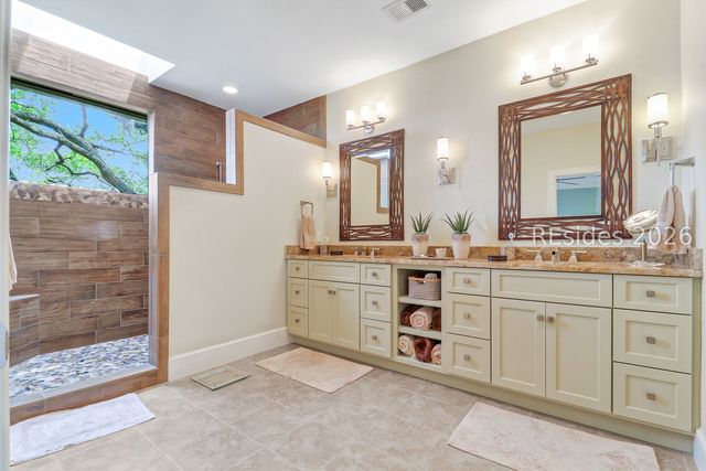 21 Long Marsh Ln, Hilton Head Island, SC 29928