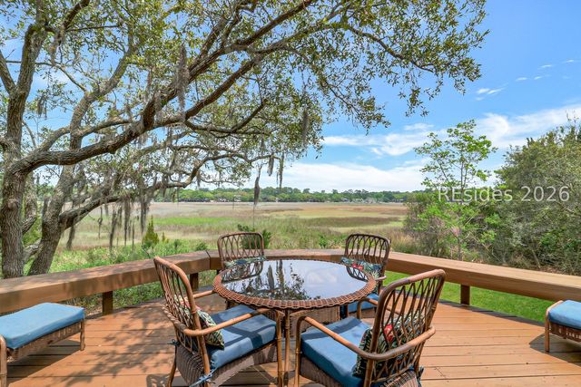 21 Long Marsh Ln, Hilton Head Island, SC 29928