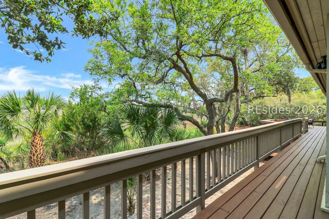 21 Long Marsh Ln, Hilton Head Island, SC 29928
