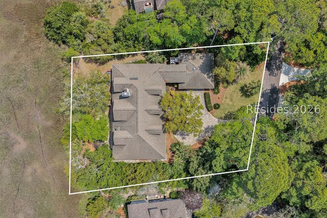 21 Long Marsh Ln, Hilton Head Island, SC 29928