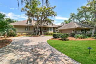 21 Long Marsh Ln, Hilton Head Island, SC 29928