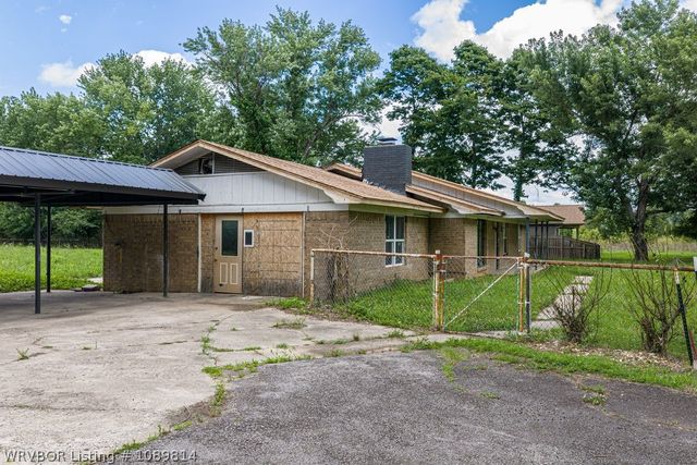 3416 Red Hill Road, Alma, AR 72921