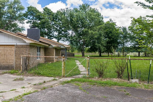 3416 Red Hill Road, Alma, AR 72921