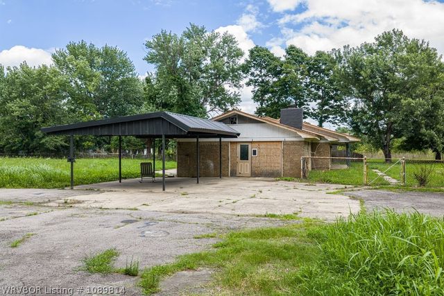 3416 Red Hill Road, Alma, AR 72921