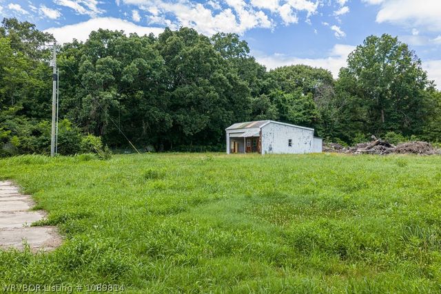 3416 Red Hill Road, Alma, AR 72921