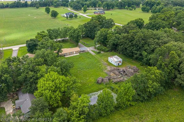 3416 Red Hill Road, Alma, AR 72921