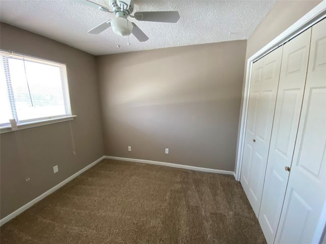1519 S 8th Street, La Porte, TX 77571