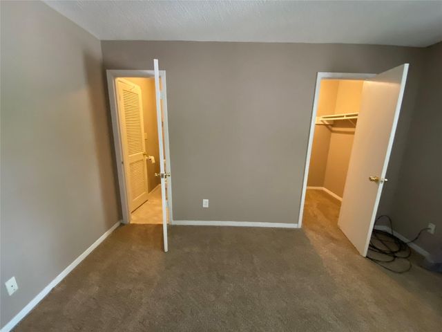 1519 S 8th Street, La Porte, TX 77571