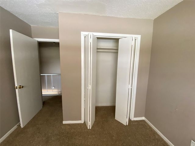 1519 S 8th Street, La Porte, TX 77571