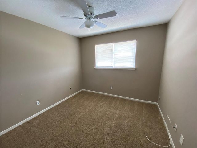 1519 S 8th Street, La Porte, TX 77571