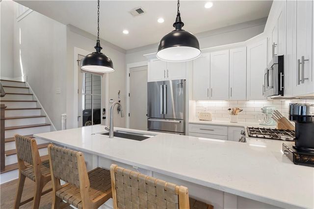 1053 Atlantic Drive NW B, Atlanta, GA 30318