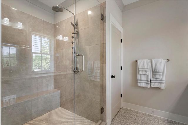 1053 Atlantic Drive NW B, Atlanta, GA 30318