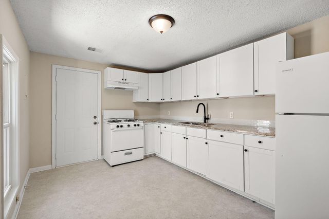 1083 Beech Street, Saint Paul, MN 55106