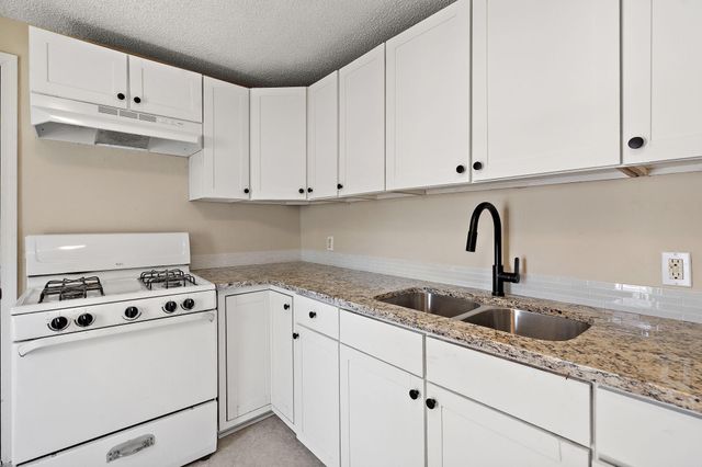 1083 Beech Street, Saint Paul, MN 55106