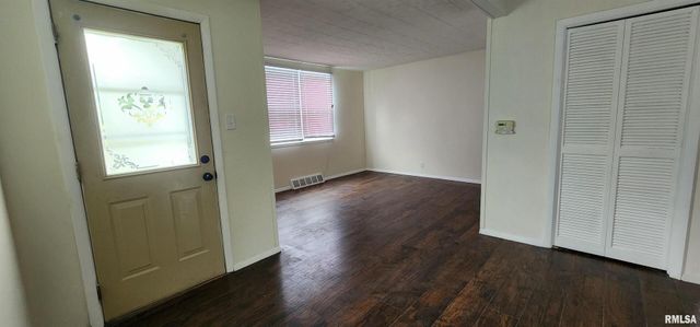 1713 5th Street N, Clinton, IA 52732