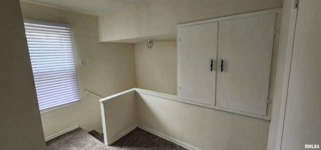 1713 5th Street N, Clinton, IA 52732