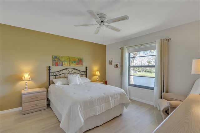 38 Plantation Drive 201, Vero Beach, FL 32966