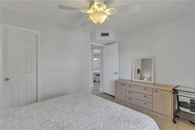 38 Plantation Drive 201, Vero Beach, FL 32966