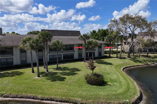 38 Plantation Drive 201, Vero Beach, FL 32966