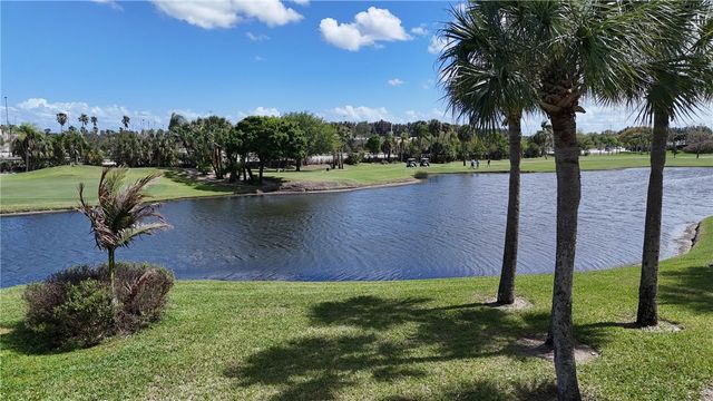 38 Plantation Drive 201, Vero Beach, FL 32966