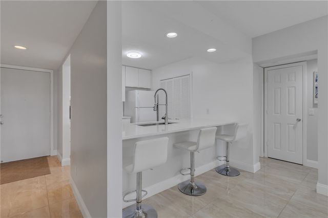 38 Plantation Drive 201, Vero Beach, FL 32966