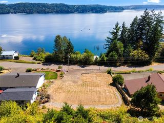 121 N North Hill Road, Hoodsport, WA 98548