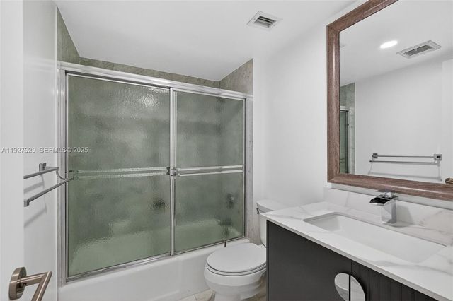 600 Grapetree Dr 8FS, Key Biscayne, FL 33149