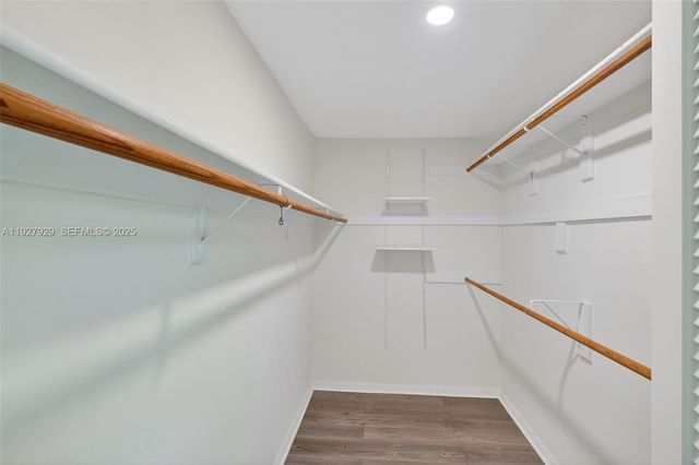 600 Grapetree Dr 8FS, Key Biscayne, FL 33149