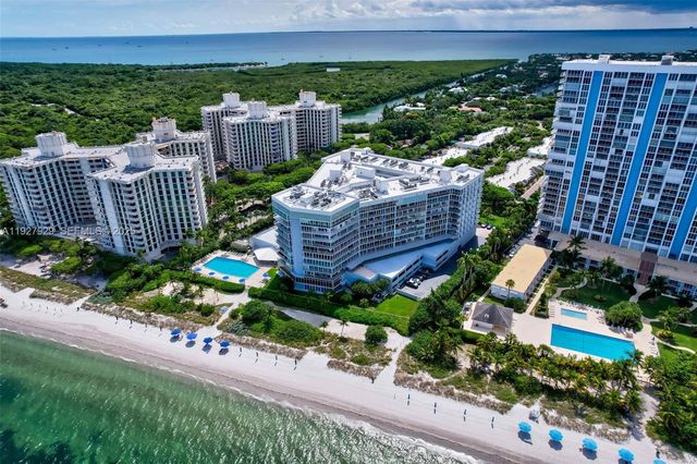 600 Grapetree Dr 8FS, Key Biscayne, FL 33149